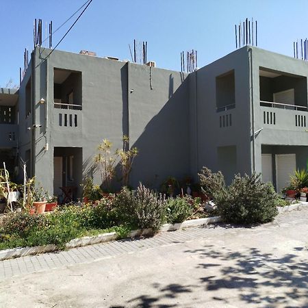 Zinovia Apartment คาโตดารัตโซ ภายนอก รูปภาพ