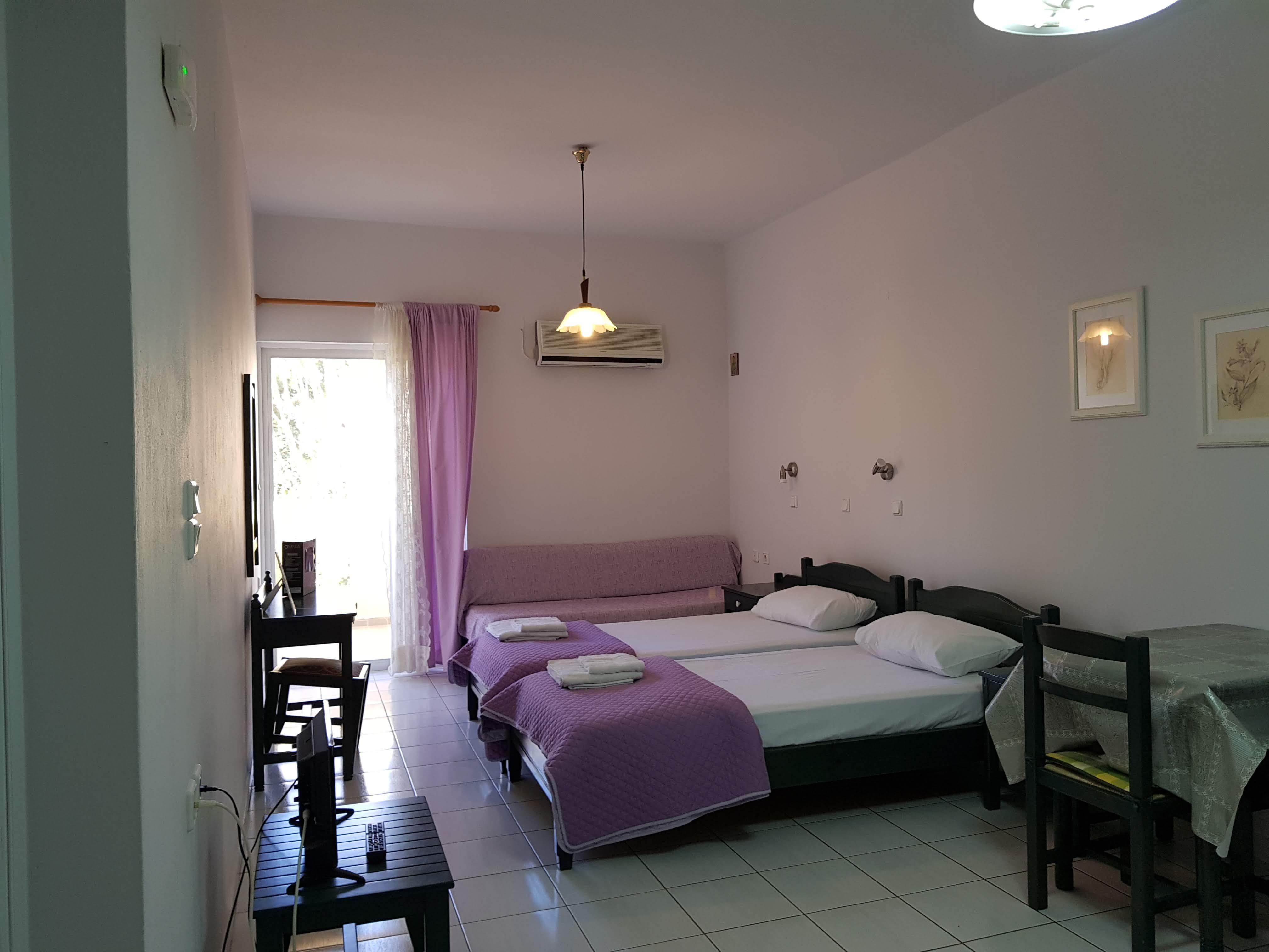 Zinovia Apartment คาโตดารัตโซ ภายนอก รูปภาพ