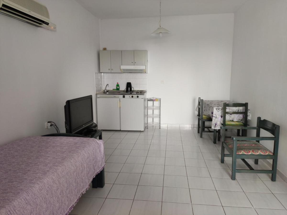 Zinovia Apartment คาโตดารัตโซ ภายนอก รูปภาพ